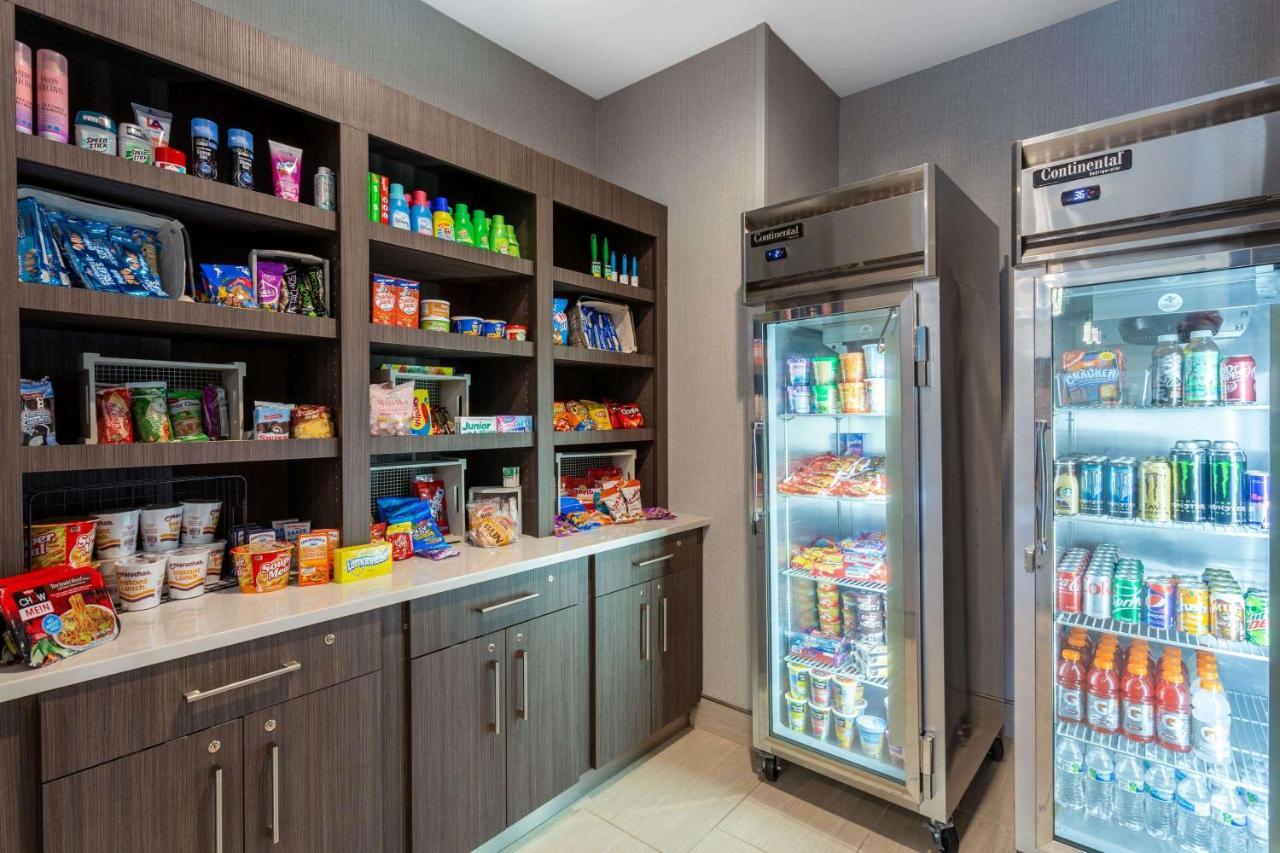 La Quinta Inn & Suites By Wyndham Shorewood Luaran gambar