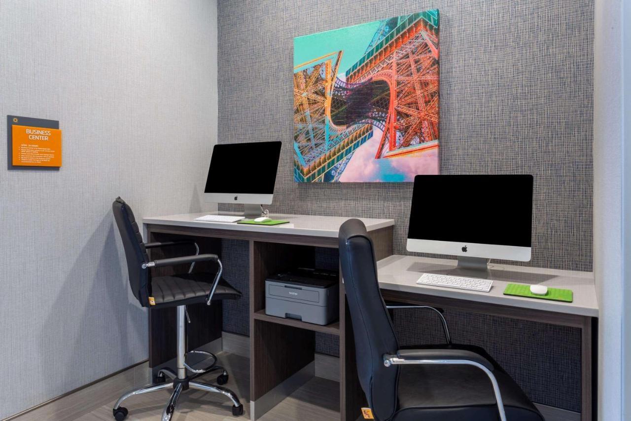 La Quinta Inn & Suites By Wyndham Shorewood Luaran gambar